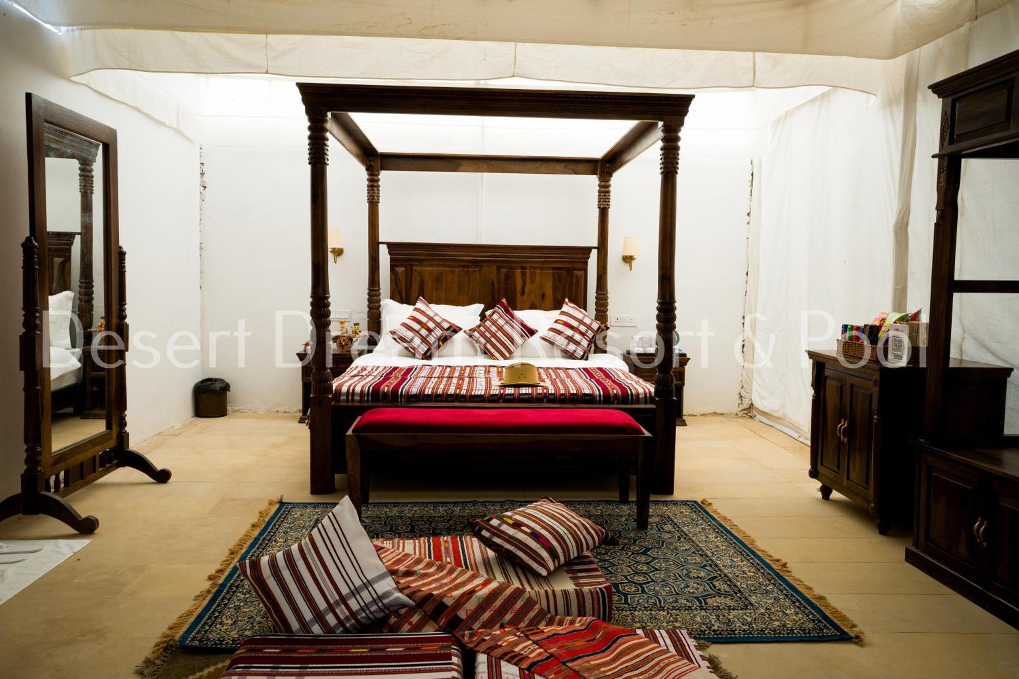 Desert Dream Royal Camp & Pool Jaisalmer Eksteriør billede